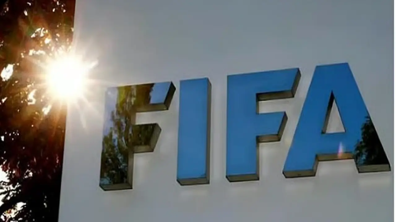 فيفا: المحتوى المسيء قد يرتفع خمسة أضعاف خلال كأس العالم